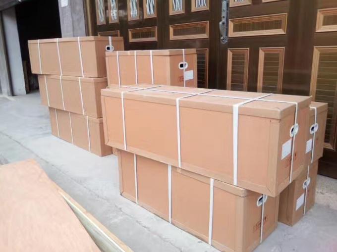 เครื่องบรรจุของเหลวอัตโนมัติขวดขนาด 100 มล. ชนิดเชิงเส้นสำหรับเบียร์ 3