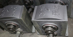 ความเร็วกระบอก 60-100 RPM เครื่องสกัดน้ํามันถั่วเหลืองเพื่อประโยชน์ของผู้ซื้อ